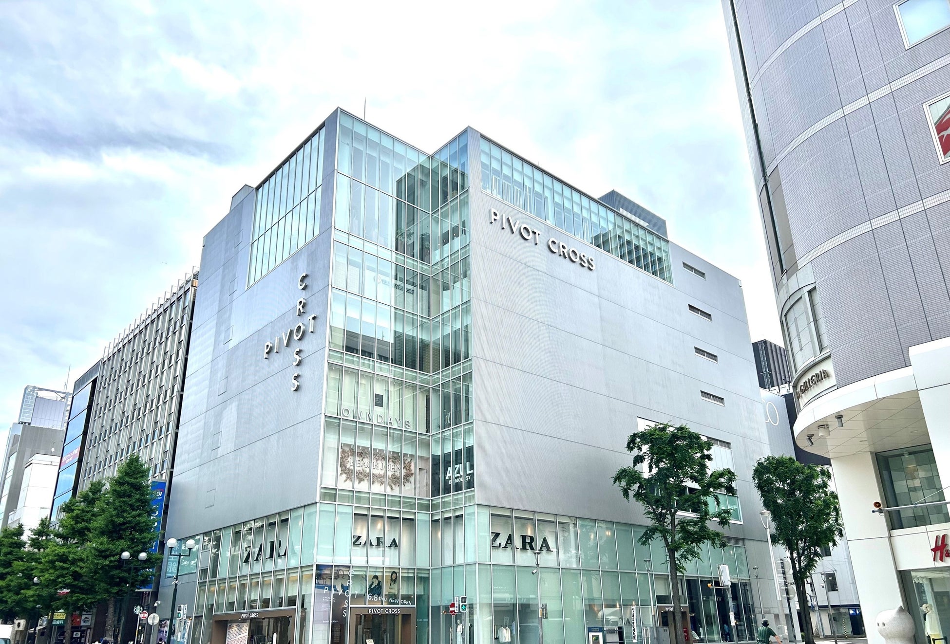 「PIVOT CROSS」外観
