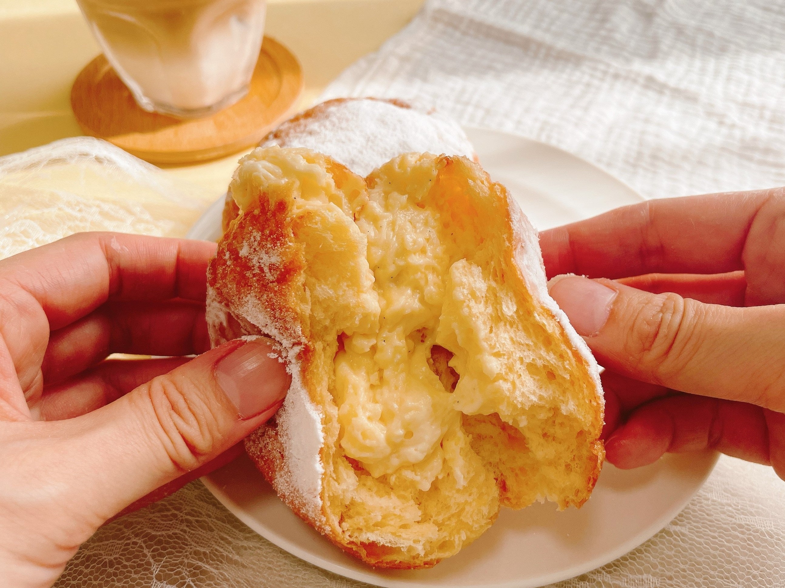 ※写真は通常の生ドーナツです。