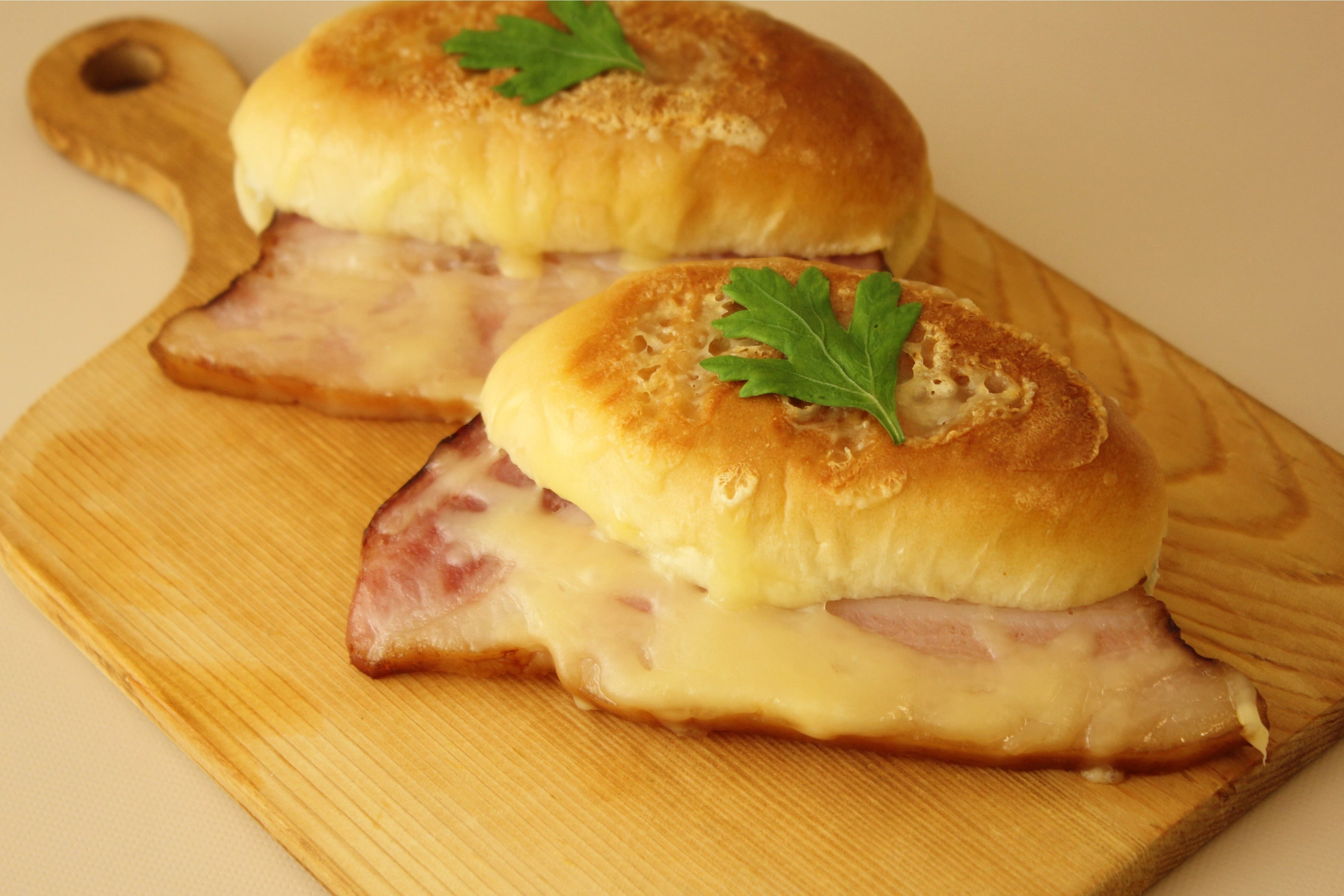 ブーランジェリーアン】 7月のテーマは「お肉を楽しむ！」夏を