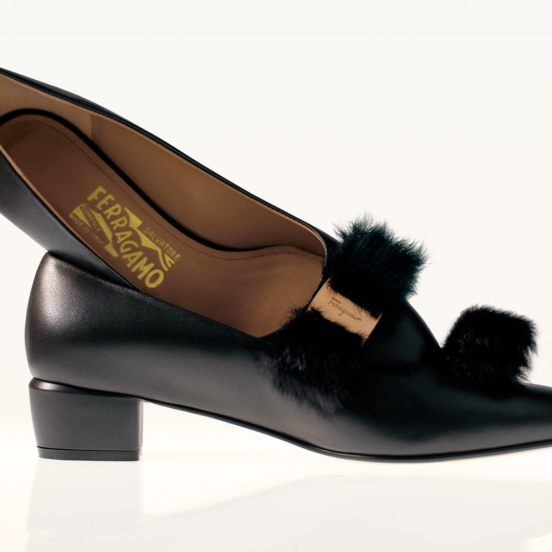 未使用級✨フェラガモ　ヴァラリボン 　　ビジュー　オープントゥ 6 1/2 D 未使用級✨フェラガモ ヴァラリボン ビジュー オープントゥ 6 1