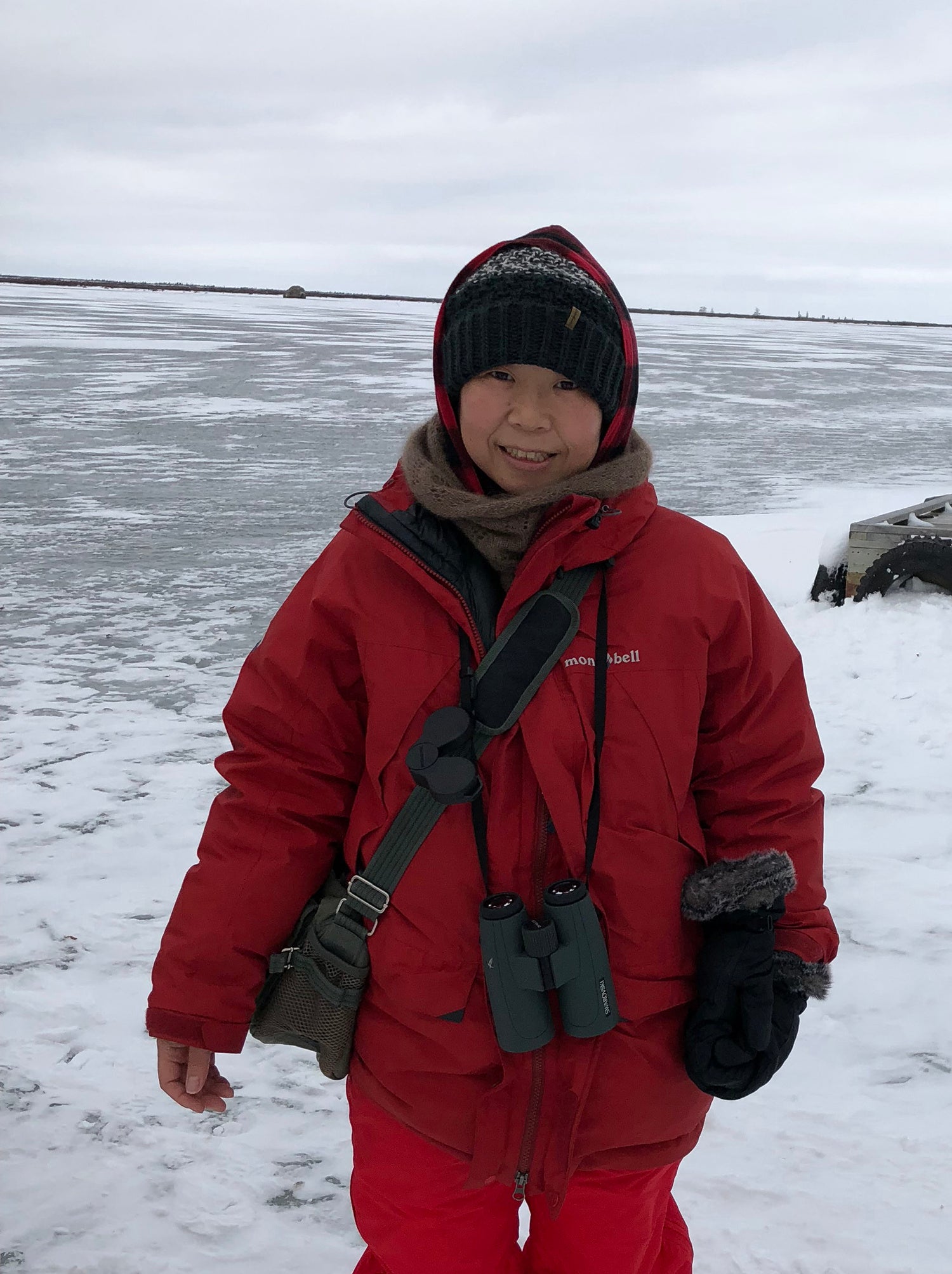 取材中のあずみ虫さん