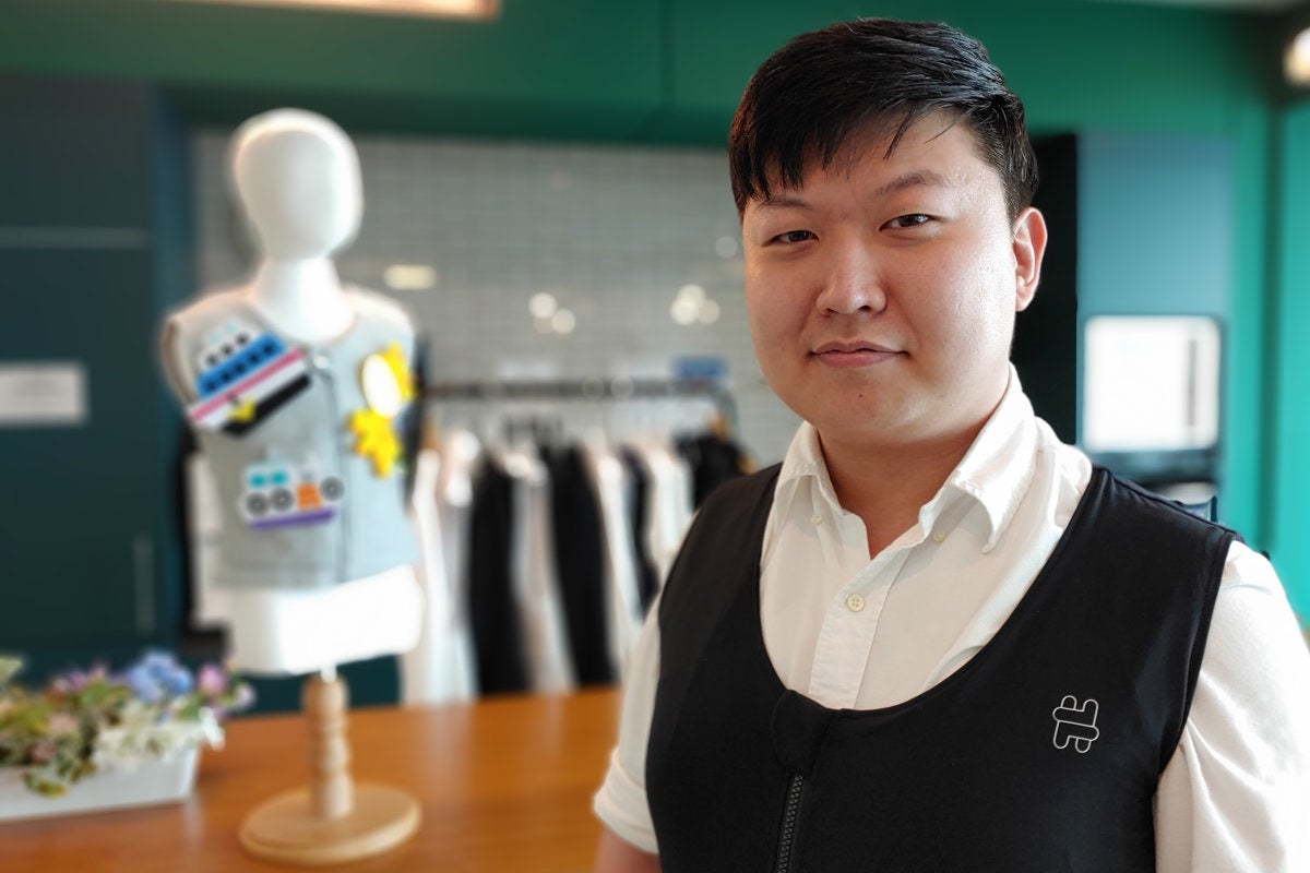 着圧ベストHUGgy