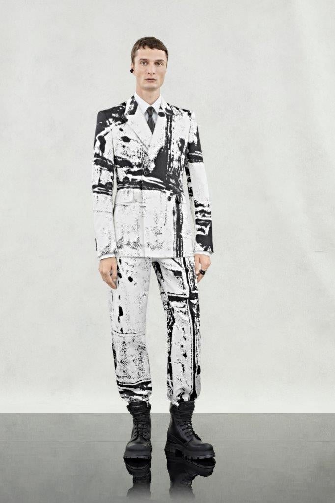 LOOK 11