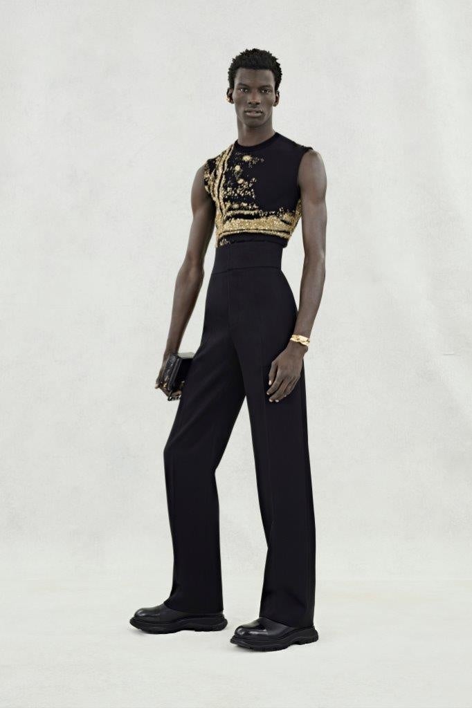 LOOK 27