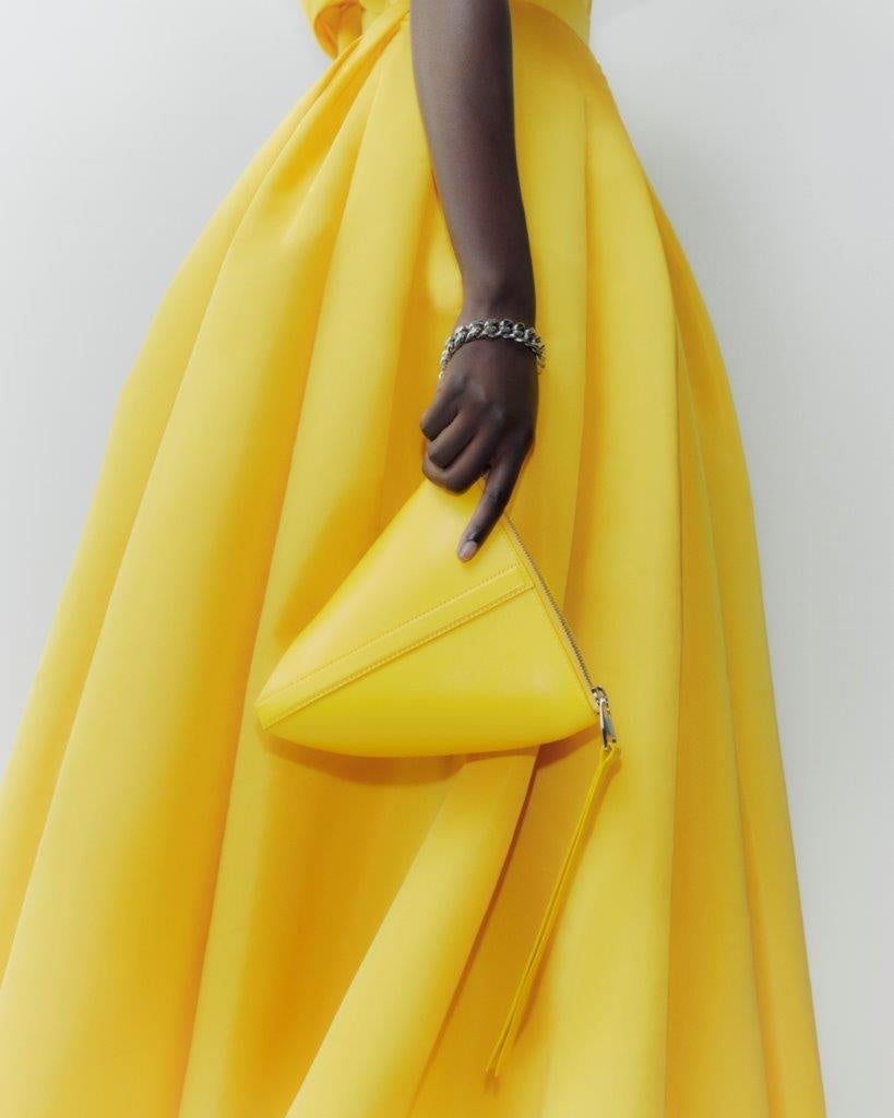 The Curve Pouch ¥115,500 (税込)