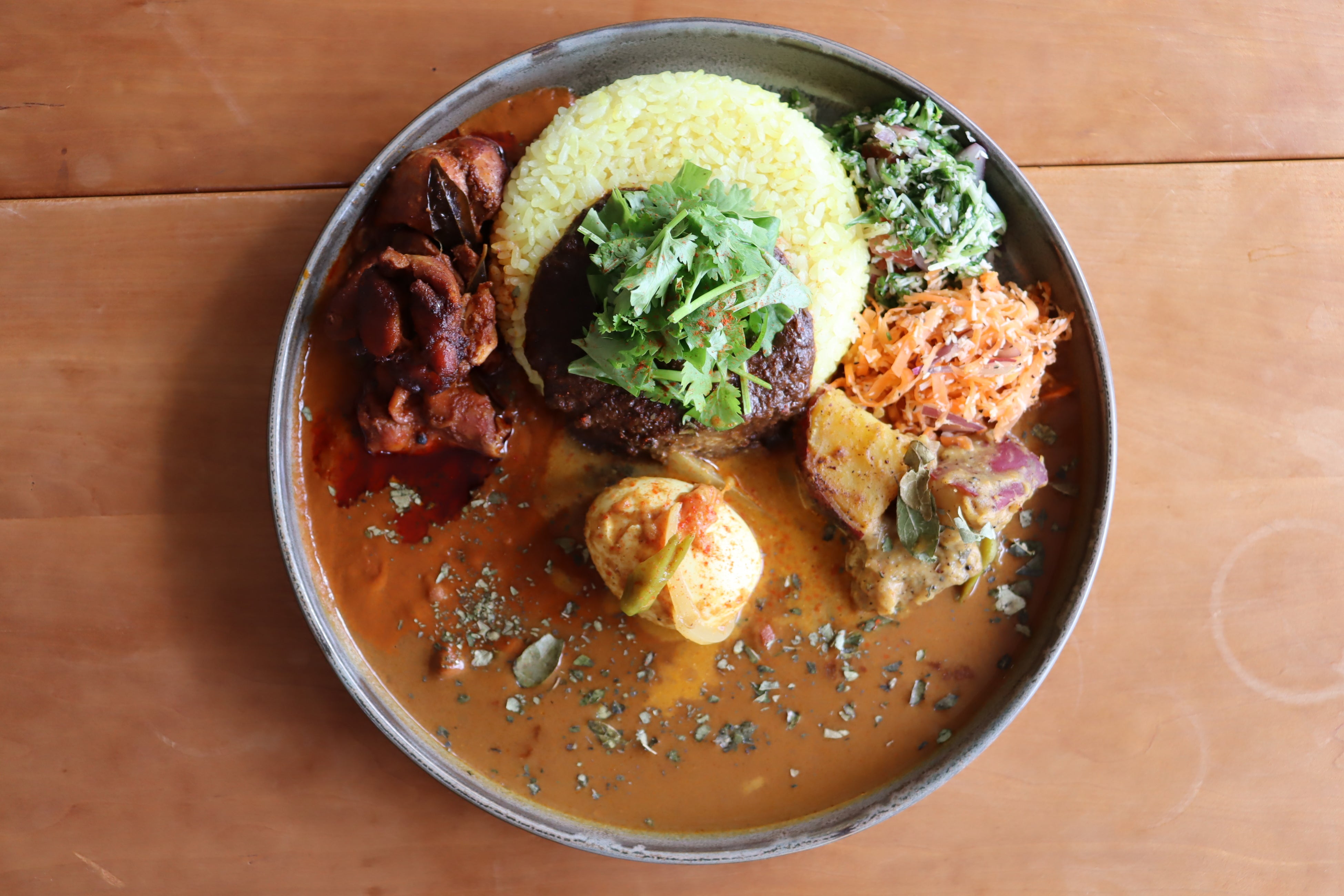 身体にやさしいスパイスたっぷりのスリランカ風スパイスカレー