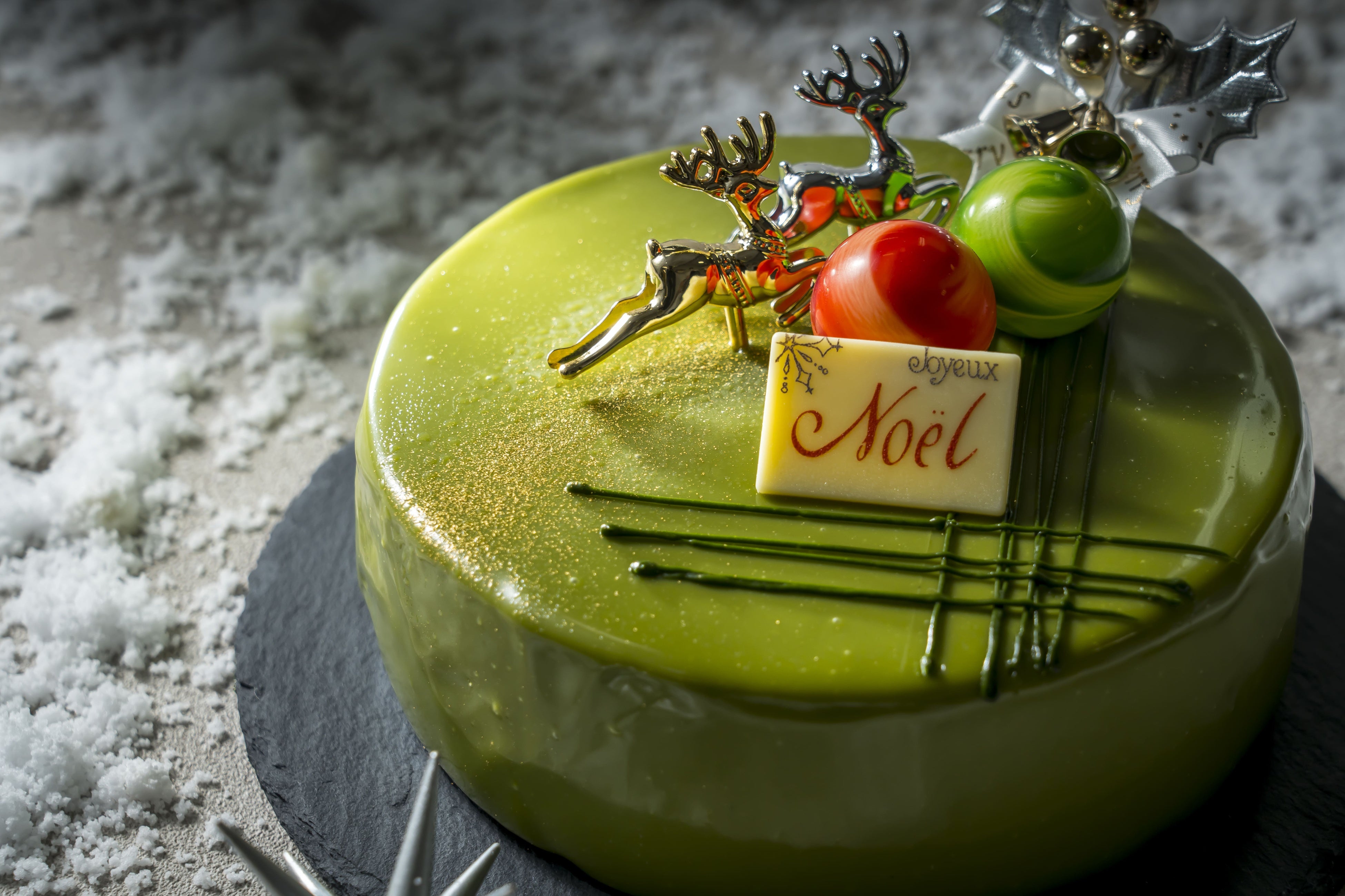 抹茶ノエルは日本全国送料無料でお届け。