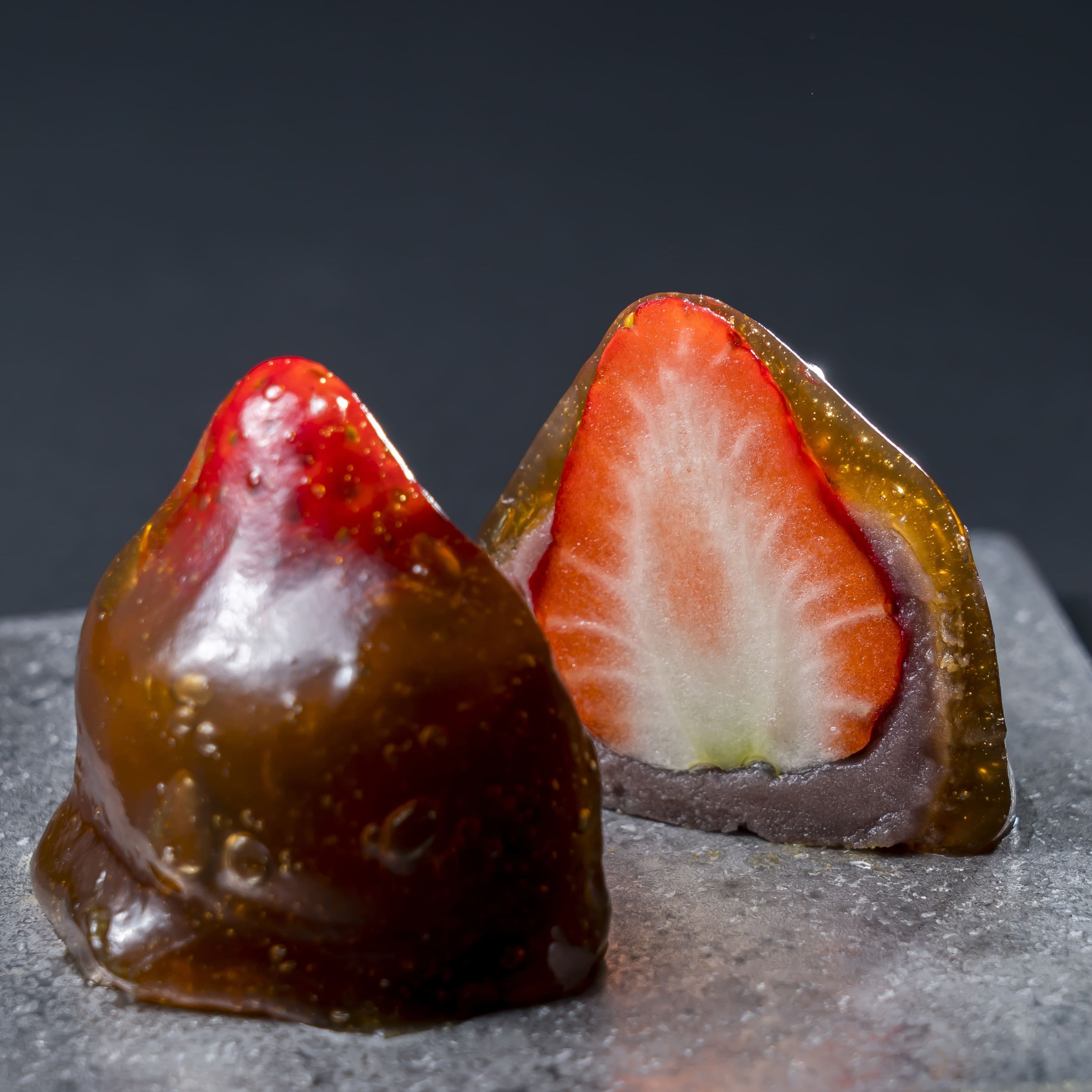 いちご琥珀餅 こし餡