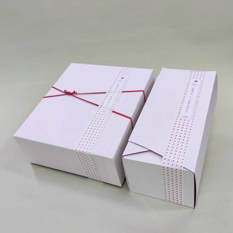 「母の日帯」を付けてお届け。