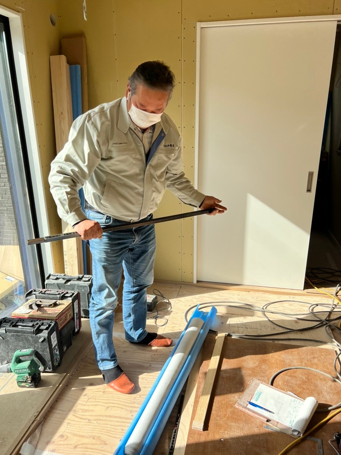 畳店を営みながらホテル経営をする平湯晃