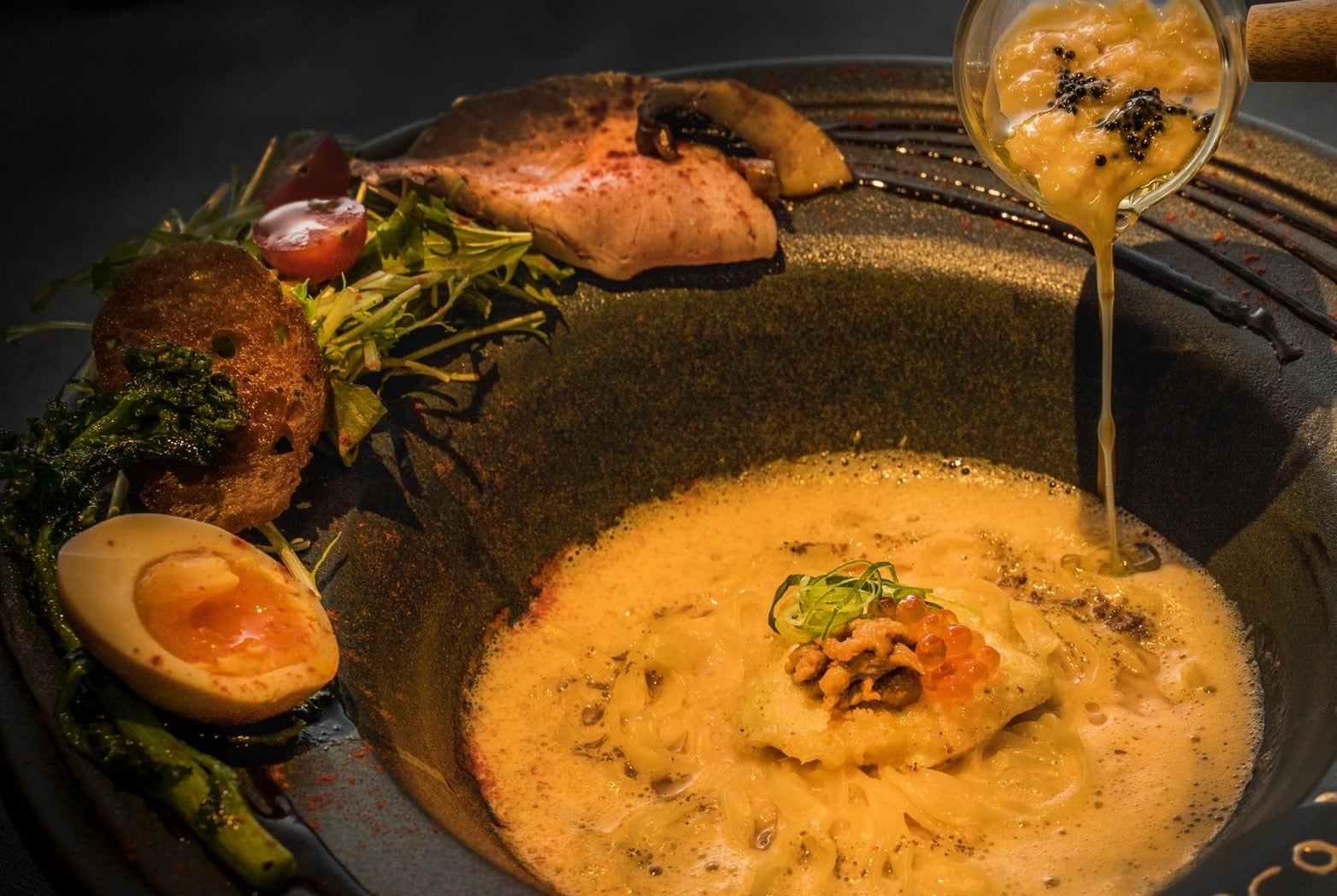 コラボメニュー（プレミアム蟹×雲丹noodle）