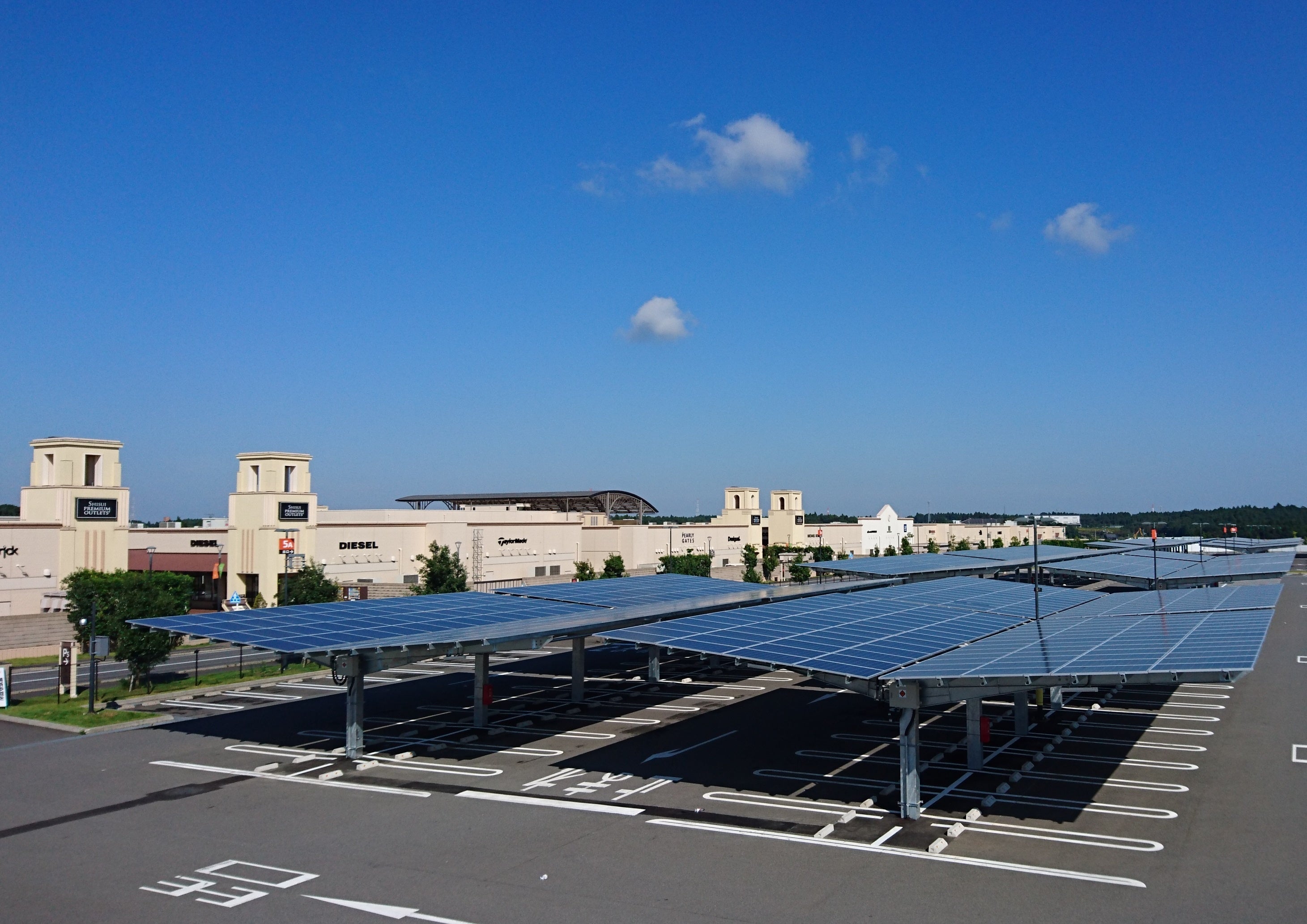 カーポート型太陽光発電設備（酒々井）