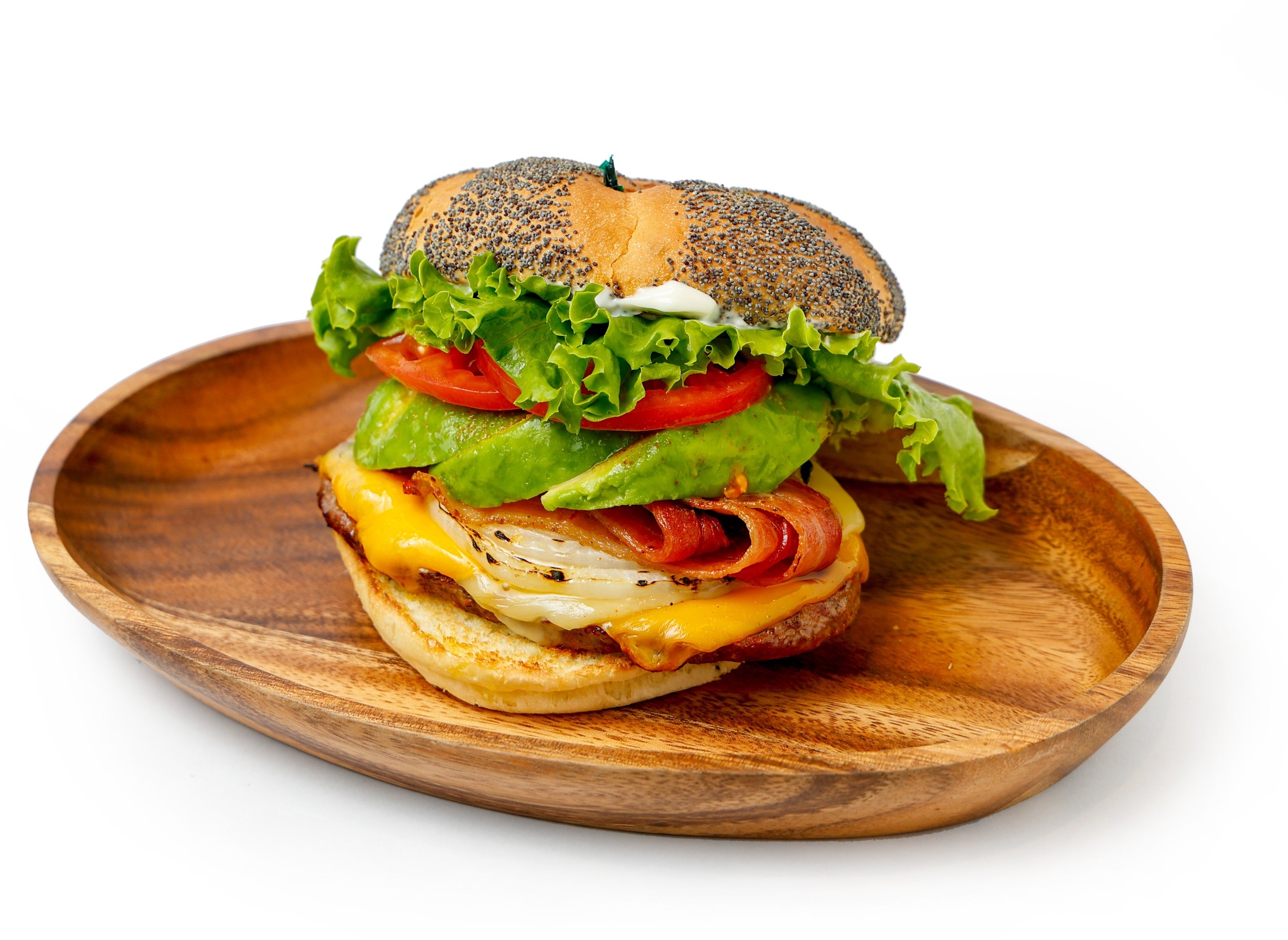 3種チーズのアボカドベーコンバーガー