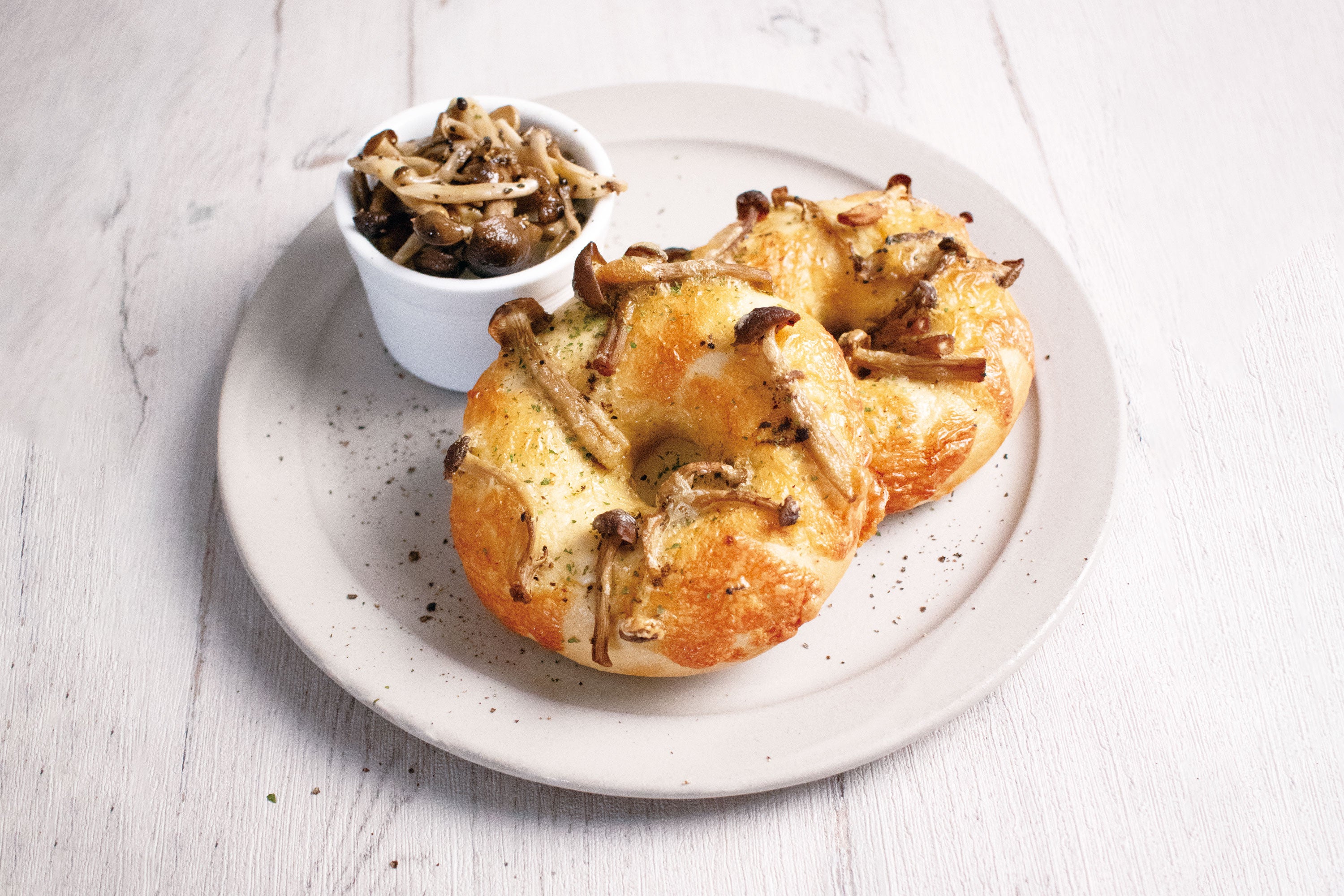 ベーグル&ベーグル&nbsp; 「深谷しめじとトリュフチーズのベーグル」