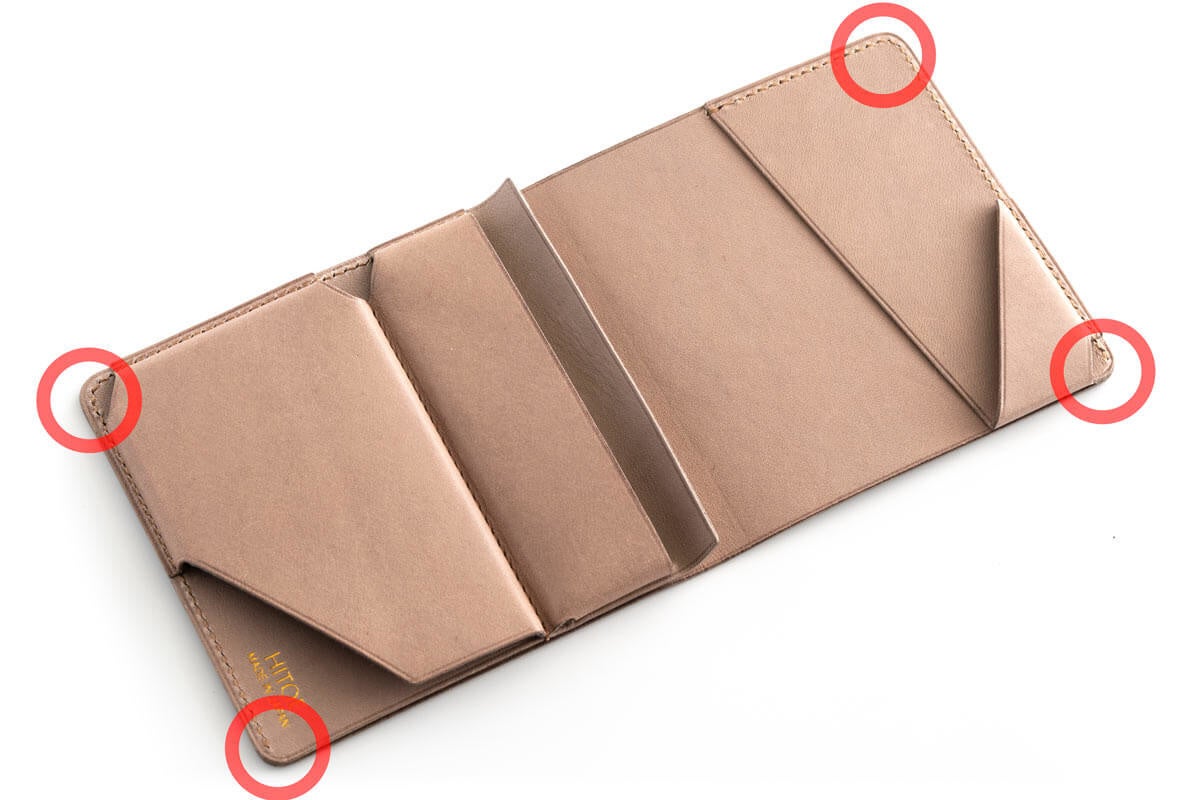 角は革を重ね丈夫に