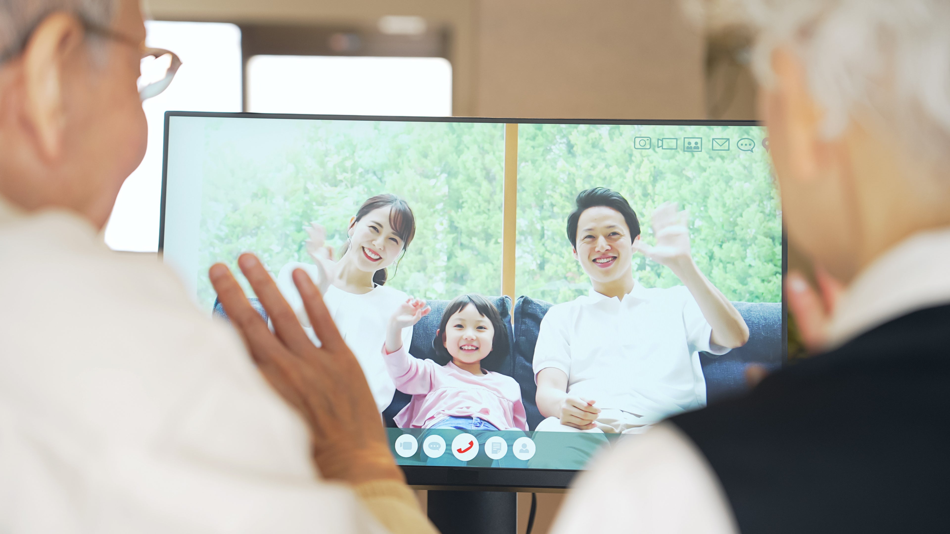 なかなか会えない人とのリアルな語らいを