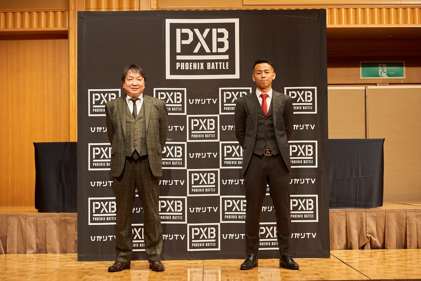 左から大橋会長、松本選手