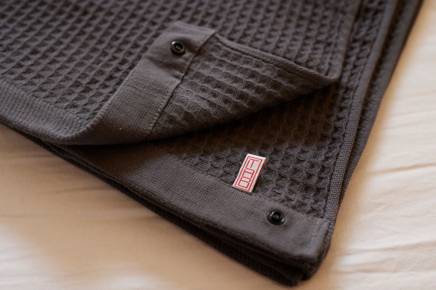 スナップボタン付き、角をぴったり、揃えたい！