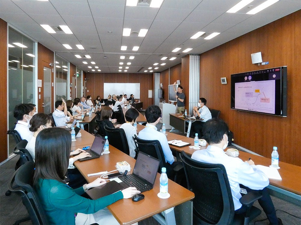 東京貿易グループ様にてDX勉強会の様子
