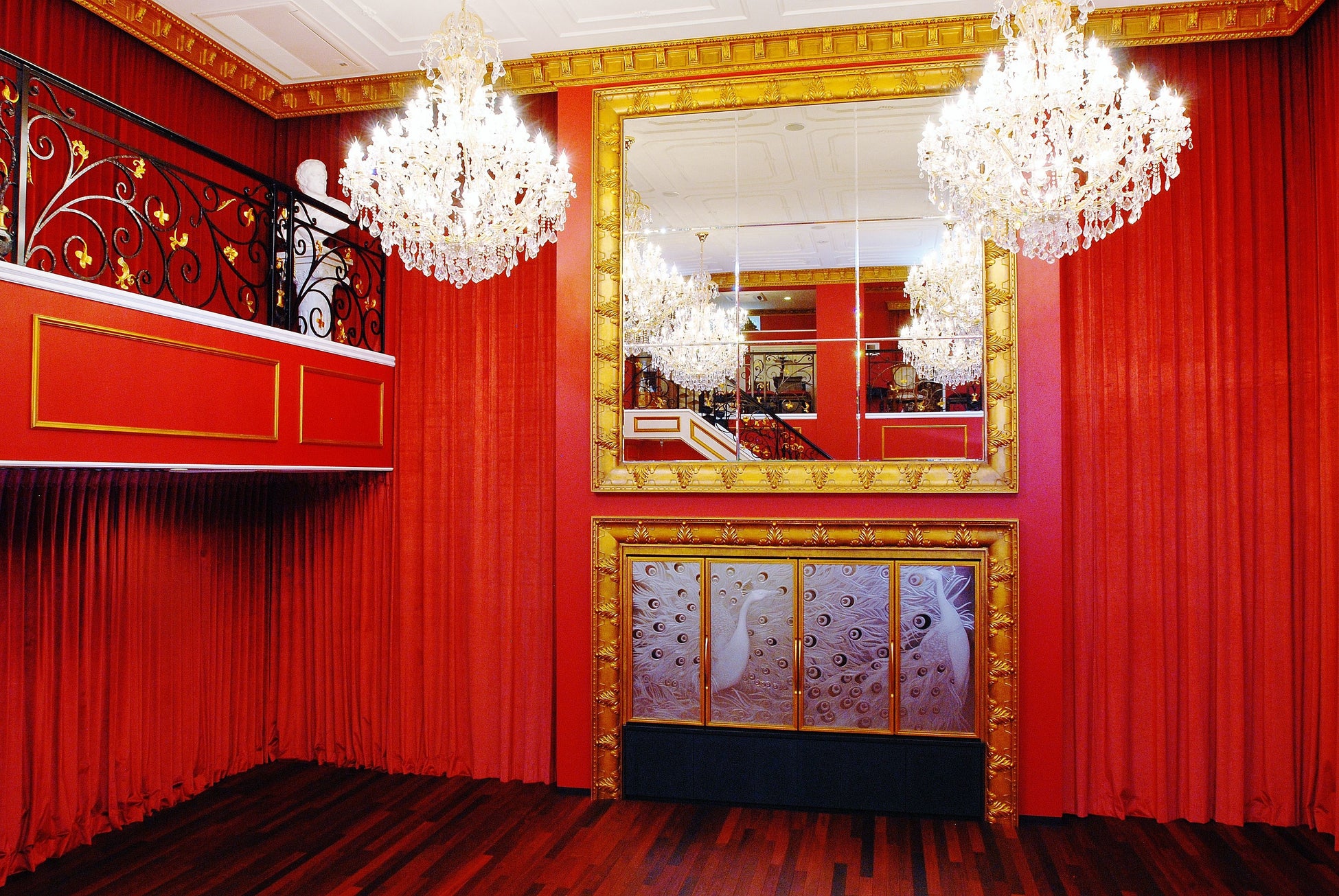 華道家 假屋崎省吾 華道歴40年記念イベント 22年2月25日 金 から3月21日 月 祝 まで 東京 表参道にある自邸を会場に 華道家 假屋崎省吾 邸にいける 表参道自邸 最後の展覧会 を開催 有限会社カリヤザキショウゴのプレスリリース 華道家 假屋崎省吾 華道歴40年記念イベント 22年2月25日 金 から3月21日 月 祝 まで 東京 表参道にある自邸を会場に 華道家 假屋崎省吾 邸にいける 表参道自邸 最後の展覧会 を開催 有限会社カリヤザキショウゴのプレスリリース