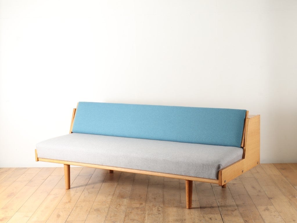 HANS J. WEGNER GE258　DENMARK 1960年代（推定） Fabric Oak
