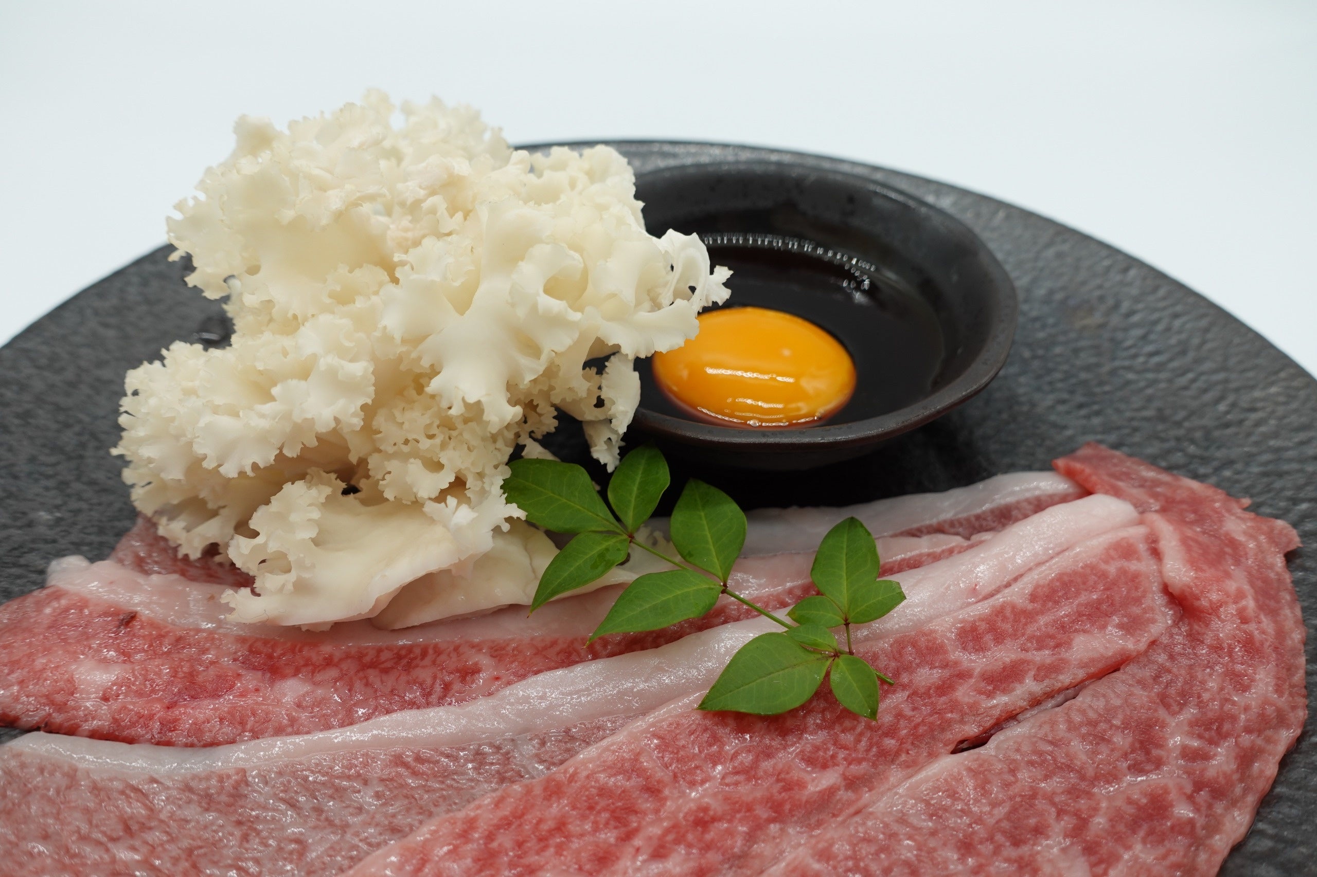 「ホホホタケと薄切りカルビ」