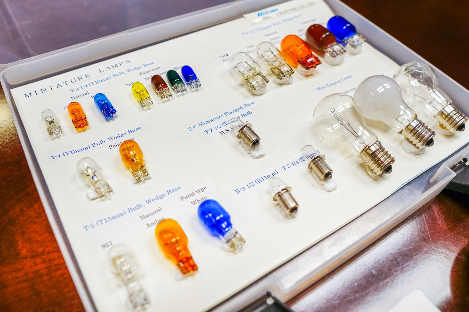 大井川電機の自動車電球