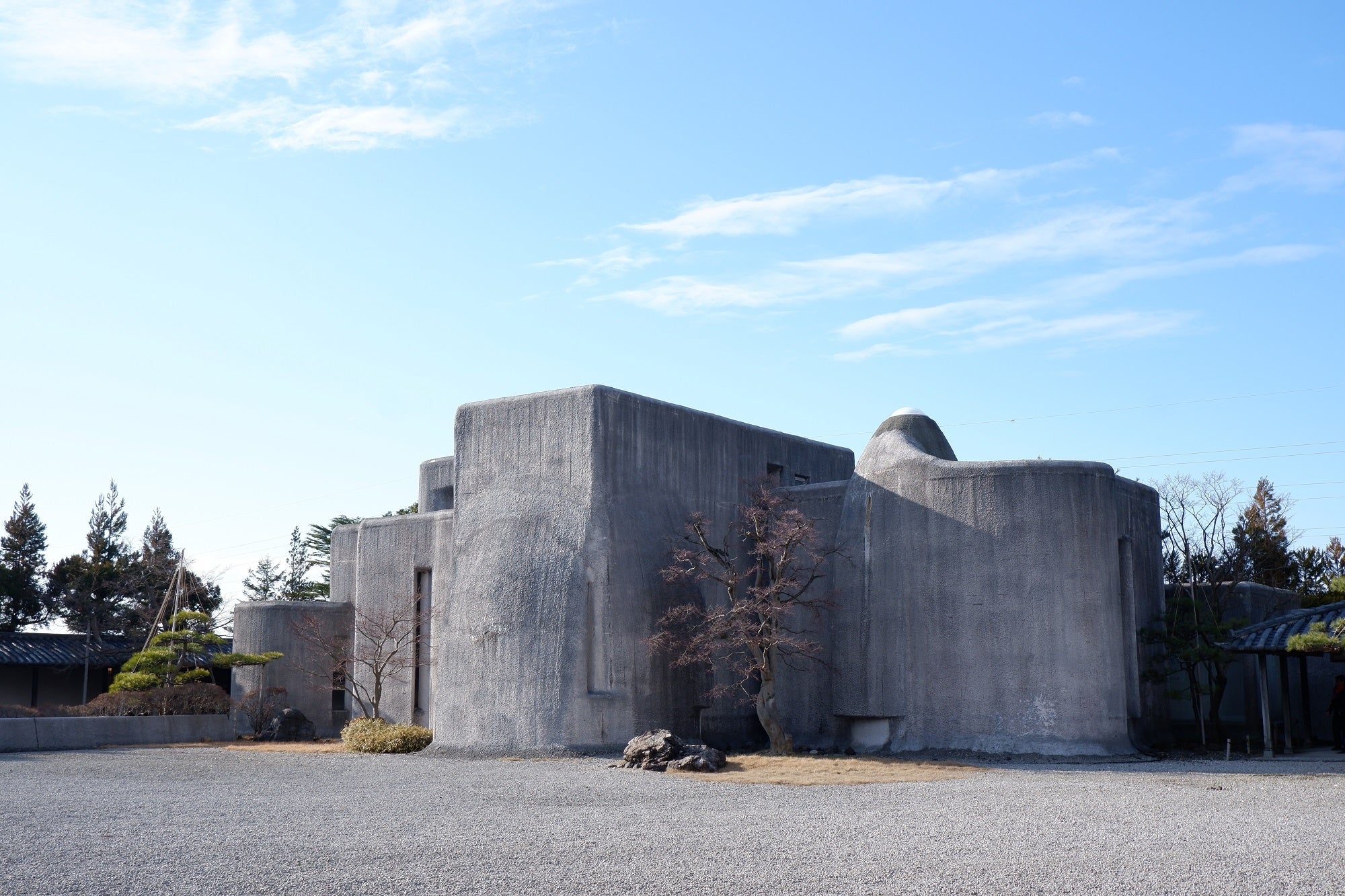 ヒスイ観光関連施設の一つ「翡翠園・玉翠園・谷村美術館」