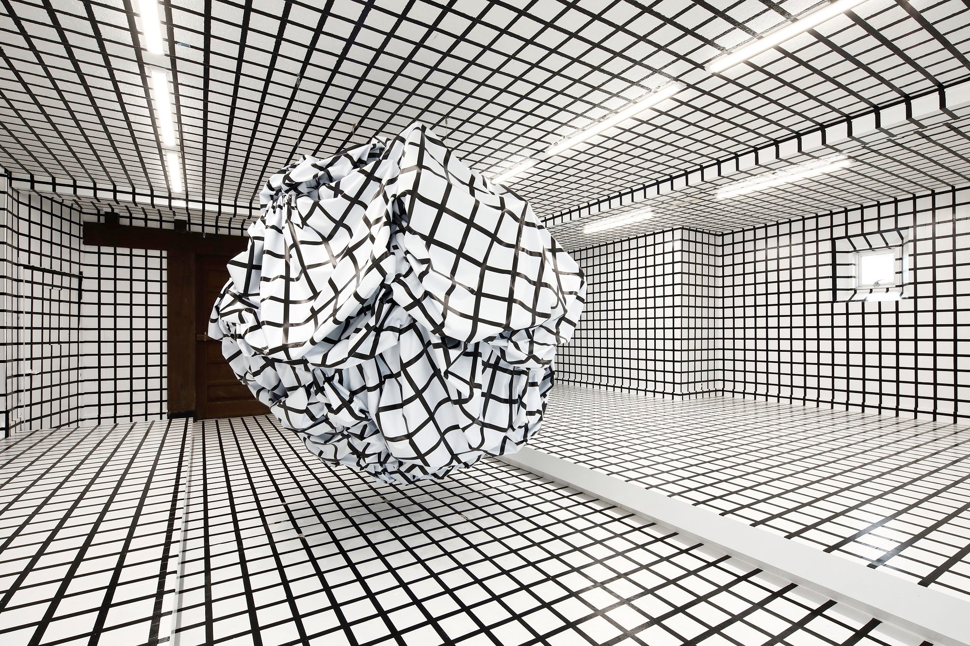 エステル・ストッカー「憧れの眺望」Photo Kioku Keizo