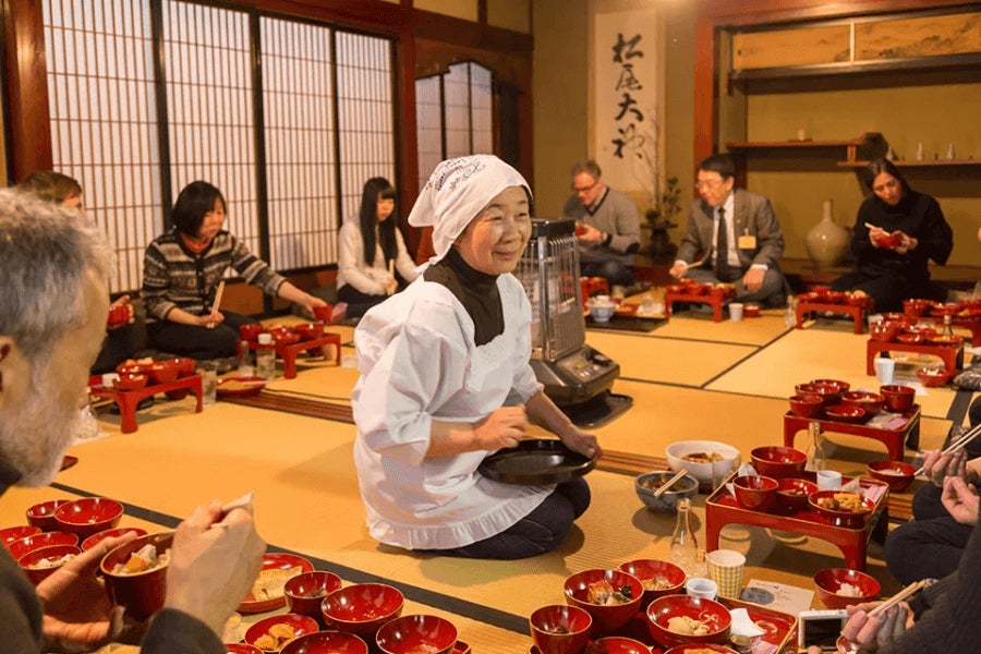昼食(雪見御膳)Photo Nakamura Osamu