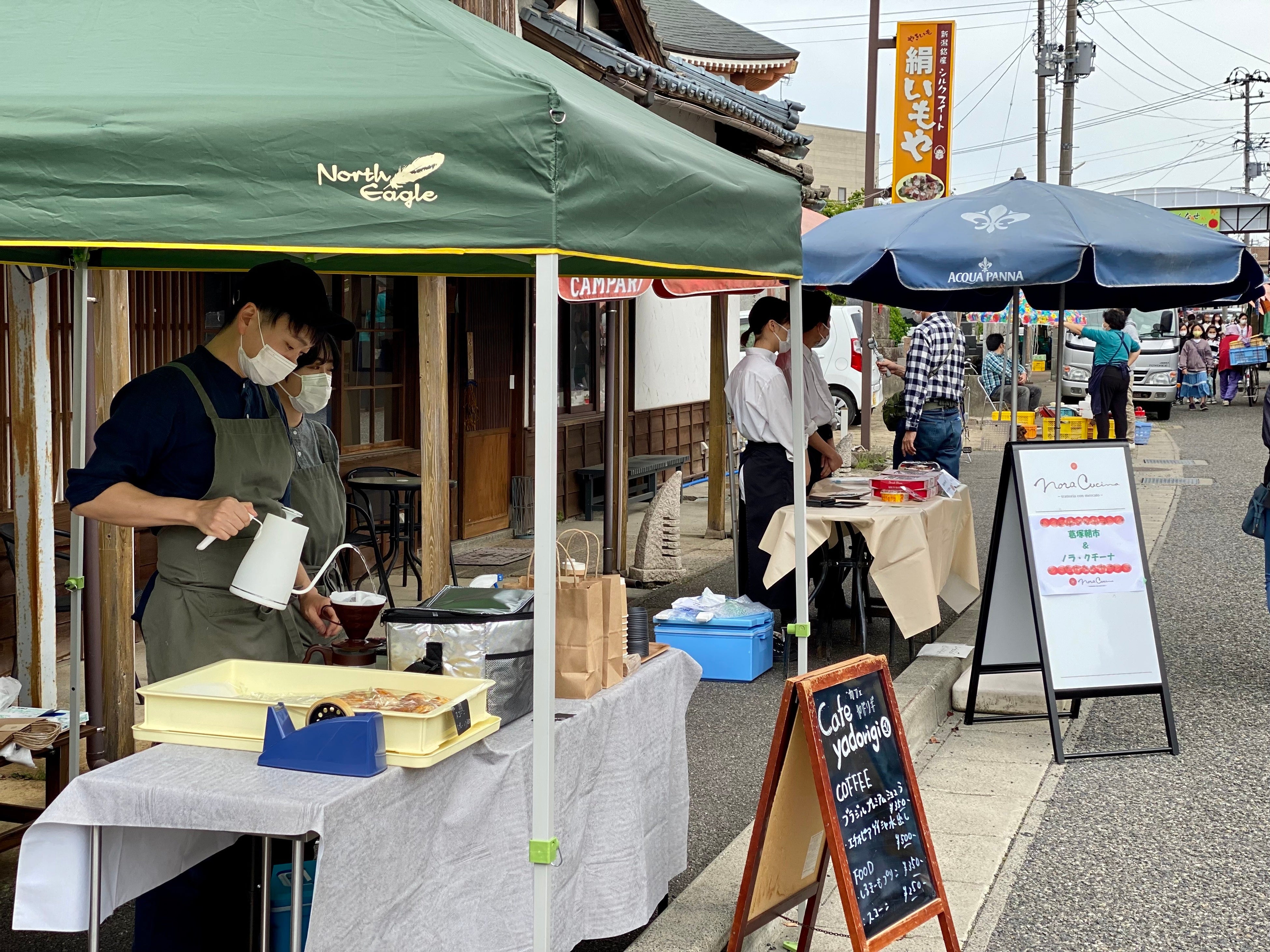 葛塚市　カフェブースなども