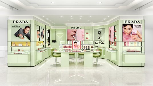 <プラダ ビューティ>が横浜、京都に初出店。「プラダ ビューティ ストア」をオープン <プラダ ビューティ>が横浜、京都に初出店。「プラダ ビューティ ストア」をオープン