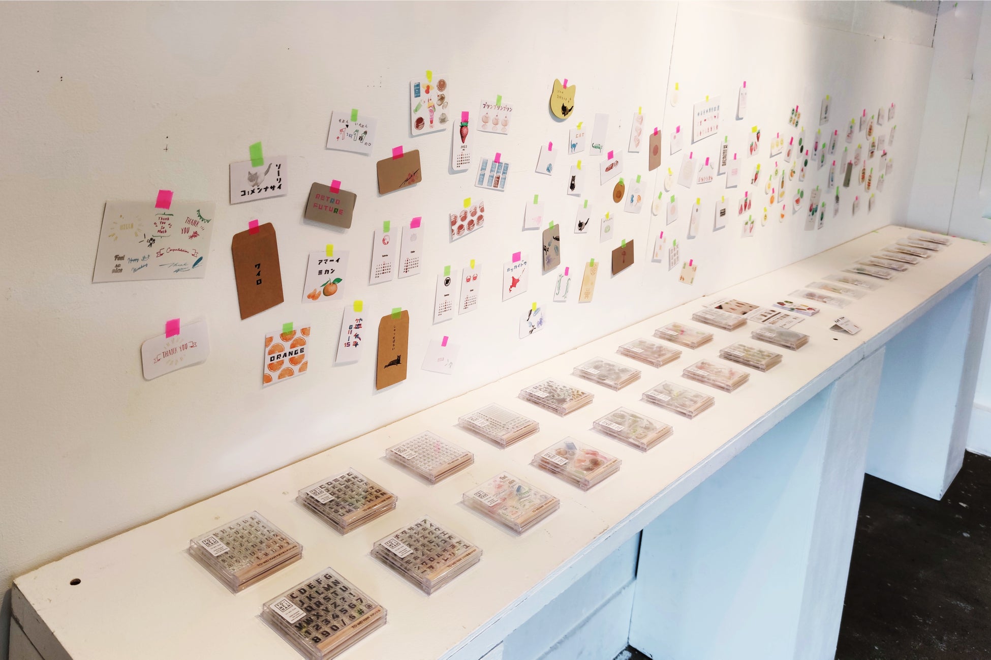 レギュラー商品「TO-MEI HAN」も展示販売