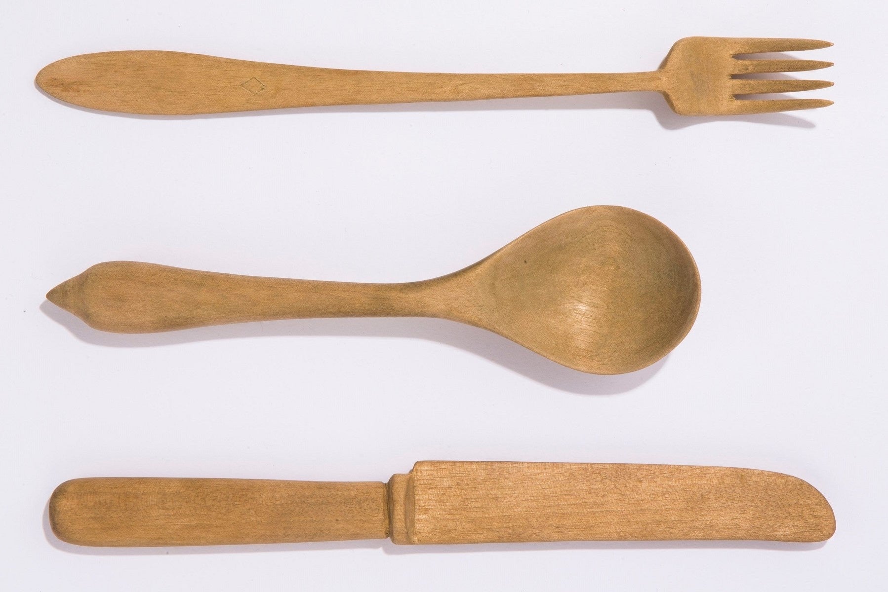 「手製の食器類」 平和祈念展示資料館所蔵