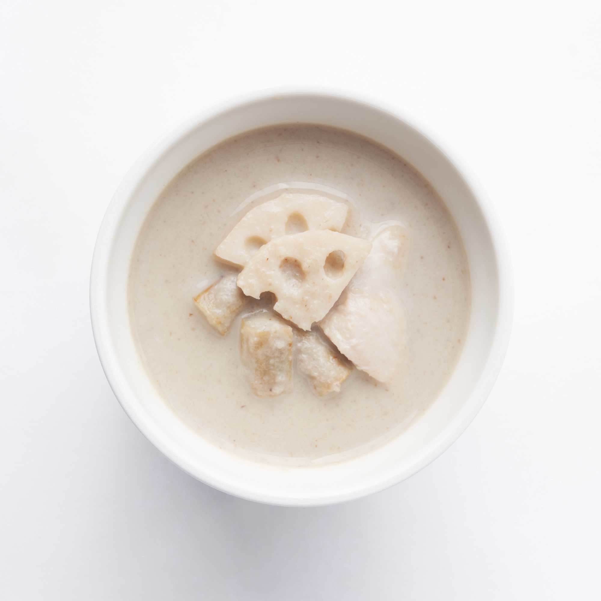 ごぼうとチキンの豆乳スープ