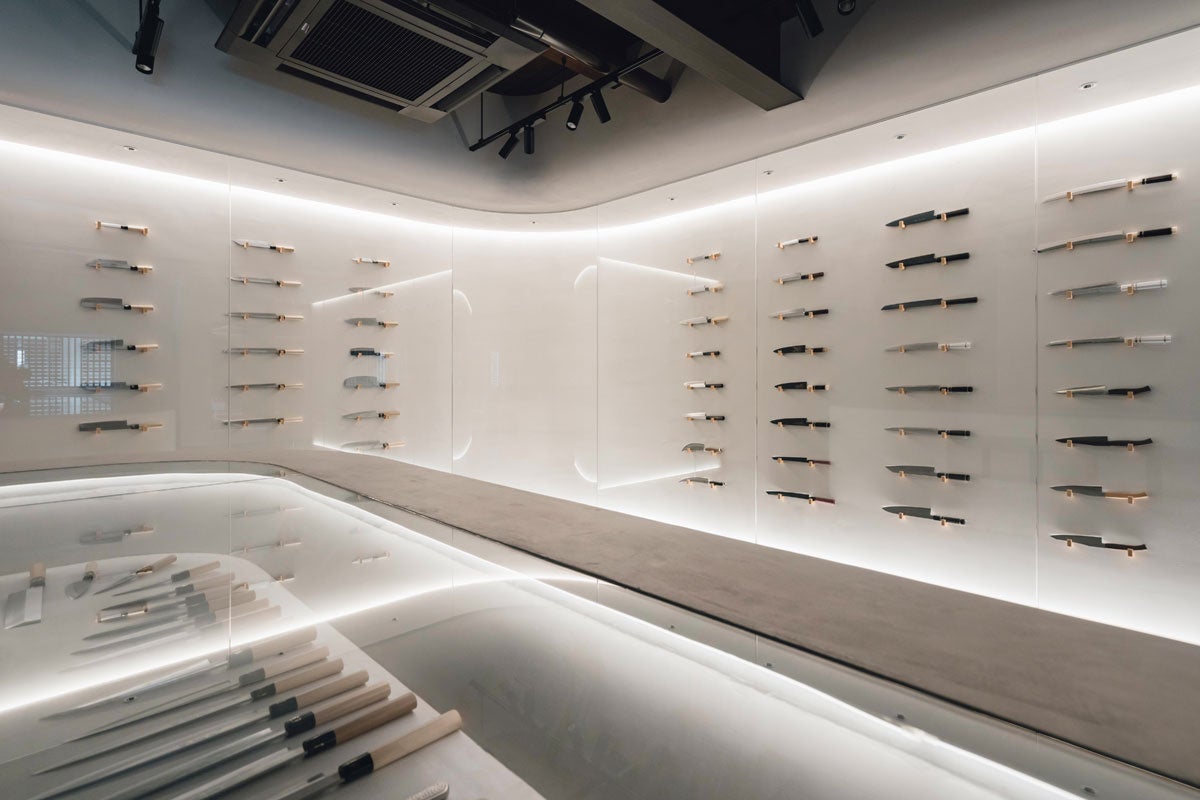 1階：包丁壁面3