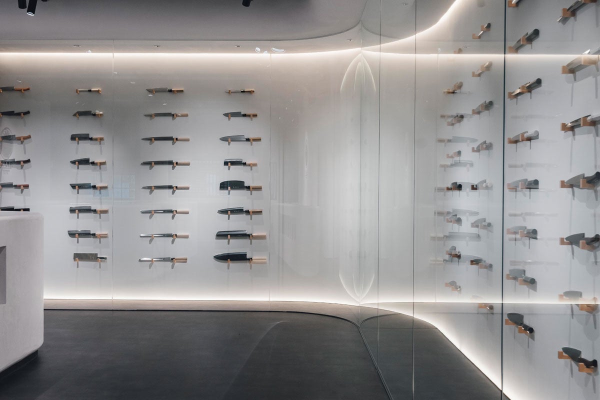 1階：包丁壁面2