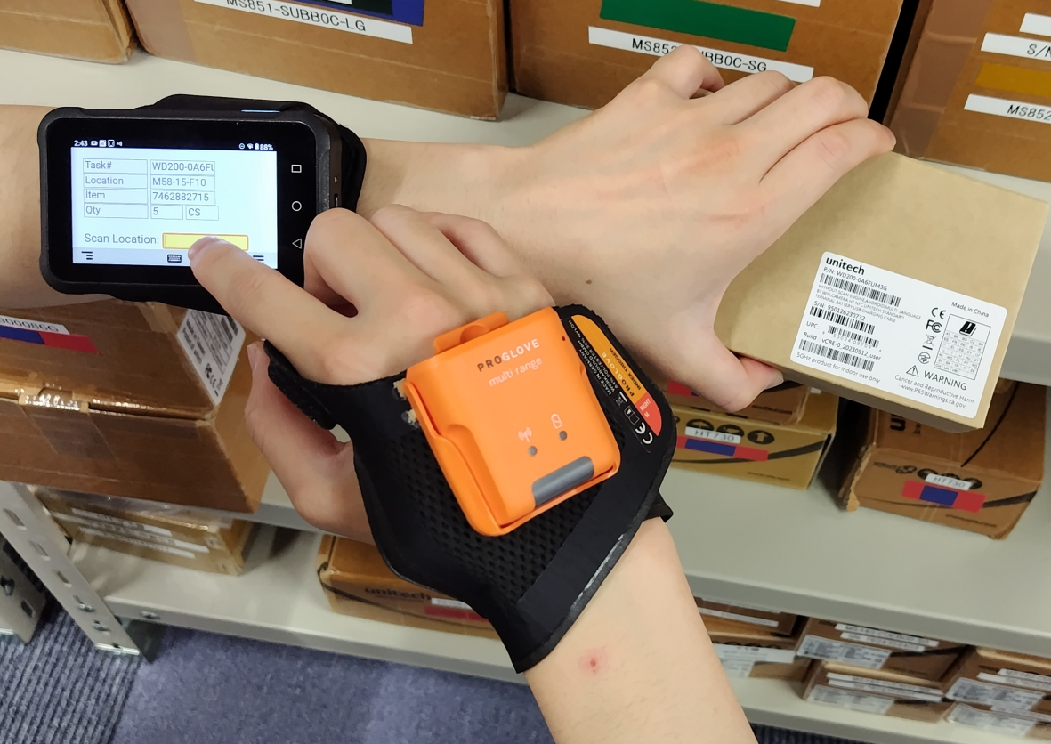 （端末は作業者自身の身につけており、作業視線を極力維持した運用を実現）