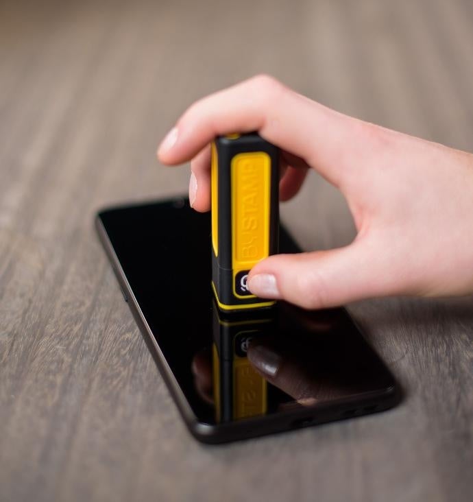 ハンコ型電子印鑑 ByStamp KEYMOは画面に「押印」するだけで電子捺印