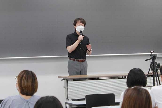 神奈川大学工学部 清水教授