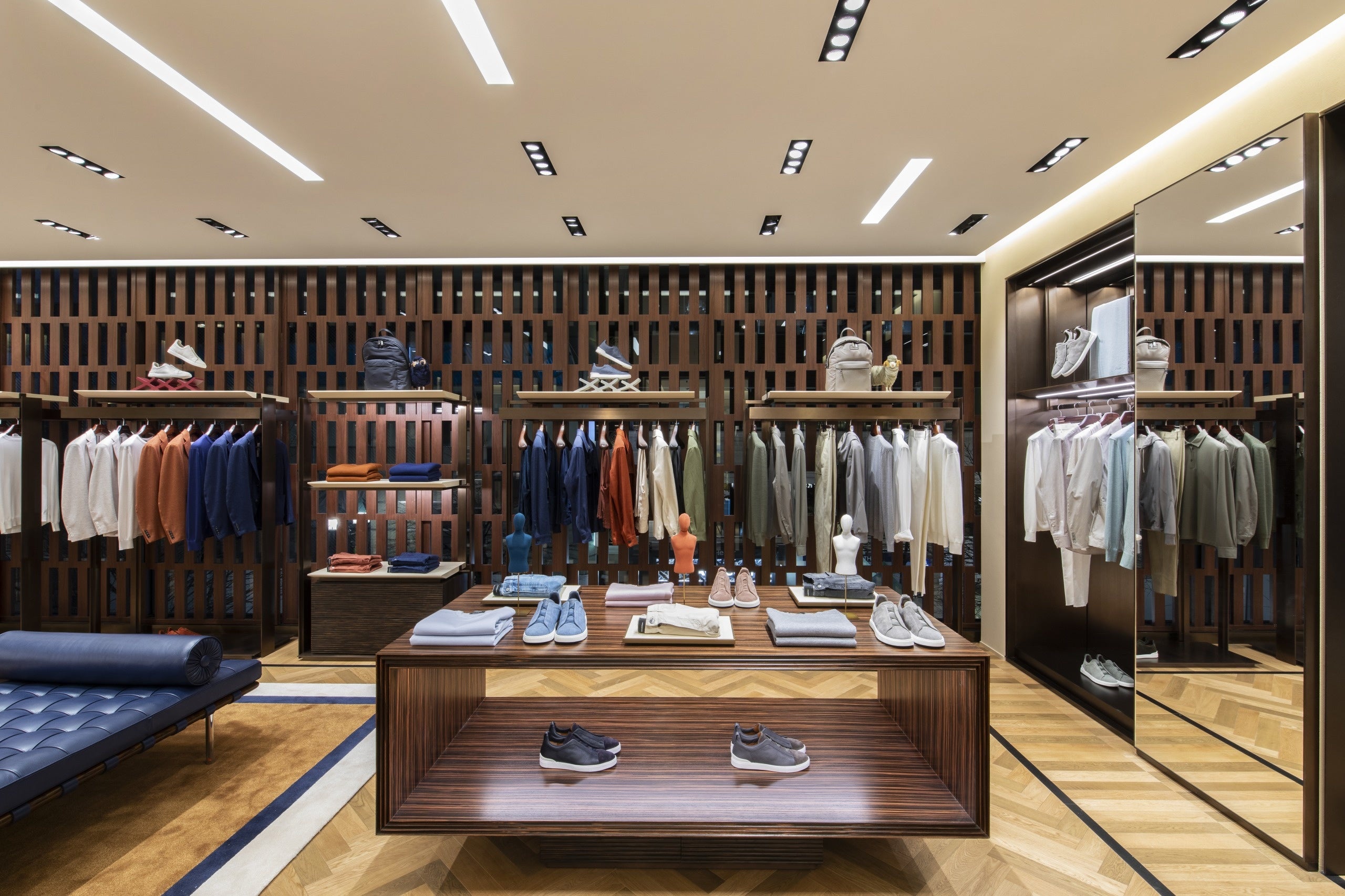 2Fラグジュアリーレジャーウェアフロア