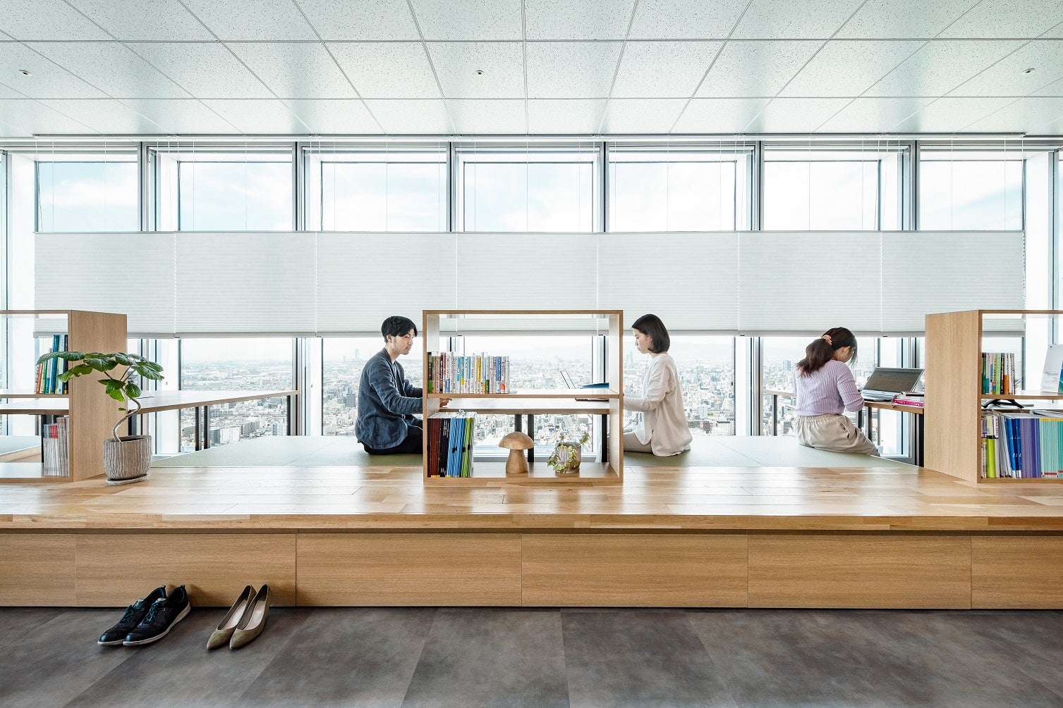 KEC Mirizオフィス風景