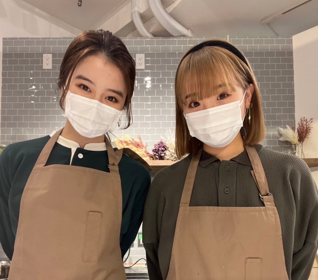 OLE TOKYOを立ち上げた大学生スタッフ（左：齋藤ディレクター）