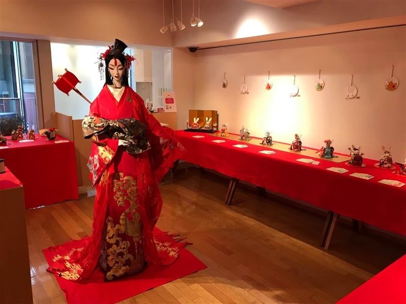 「焔(ほむら)」の等身大の作品