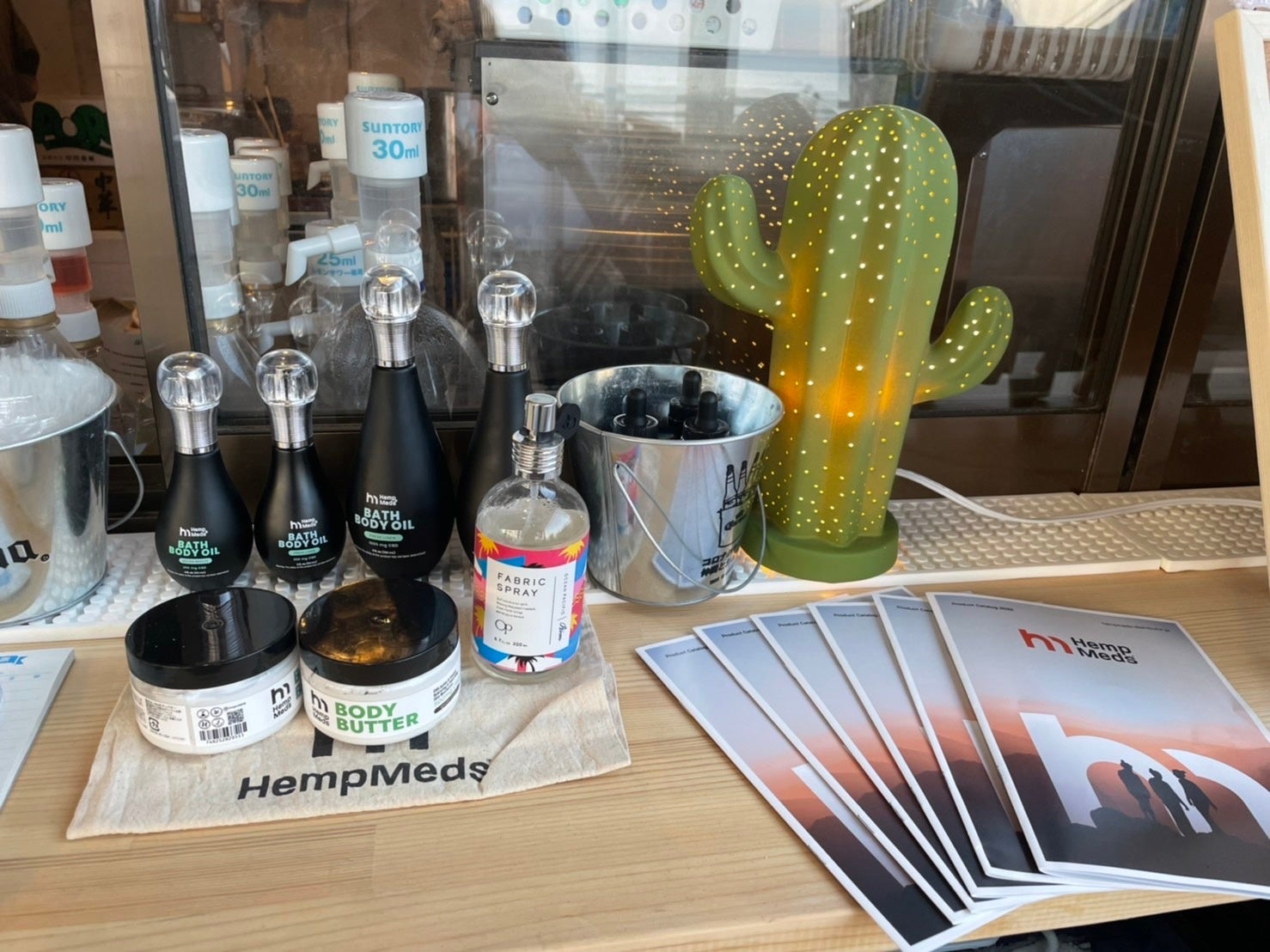 レジ付近で体験可能