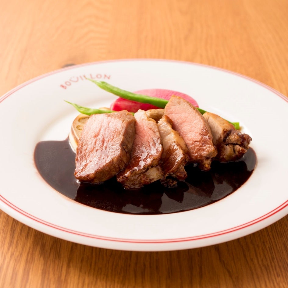 鹿児島産黒豚の厚切りソテー2,400円