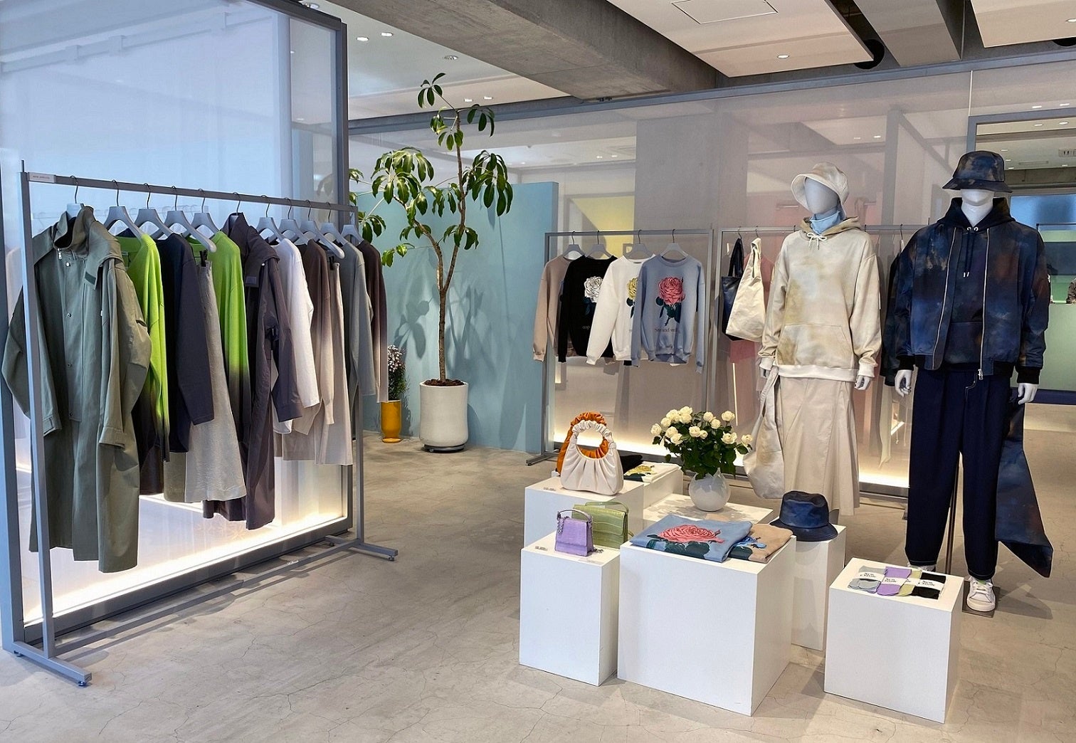 セレクトショップ ラブレス ユニセックスシリーズ 第二弾となる春物全9型を発売 ゆったりとしたサイズ感とシンプルなかたちに色や素材で ジェンダーレス を表現 株式会社三陽商会のプレスリリース セレクトショップ ラブレス ユニセックスシリーズ 第二弾となる春物全9型を発売 ゆったりとしたサイズ感とシンプルなかたちに色や素材で ジェンダーレス を表現 株式会社三陽商会のプレスリリース