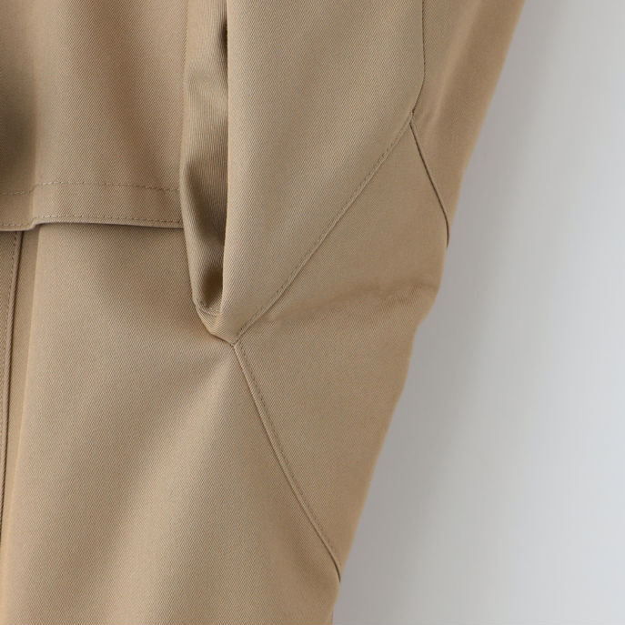 腕回りが快適な袖下のマチ