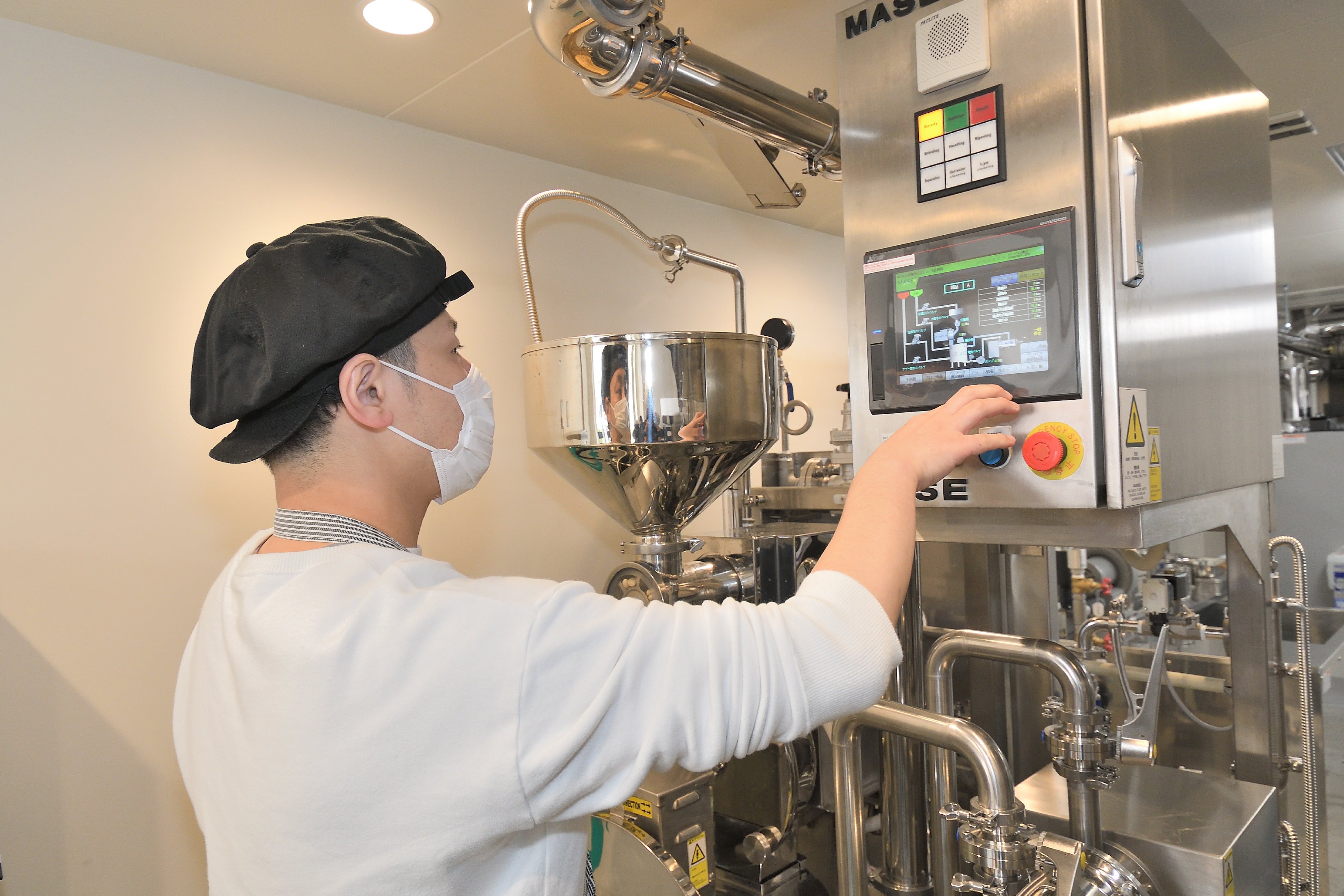 元町の工房で搾りたての豆乳を提供