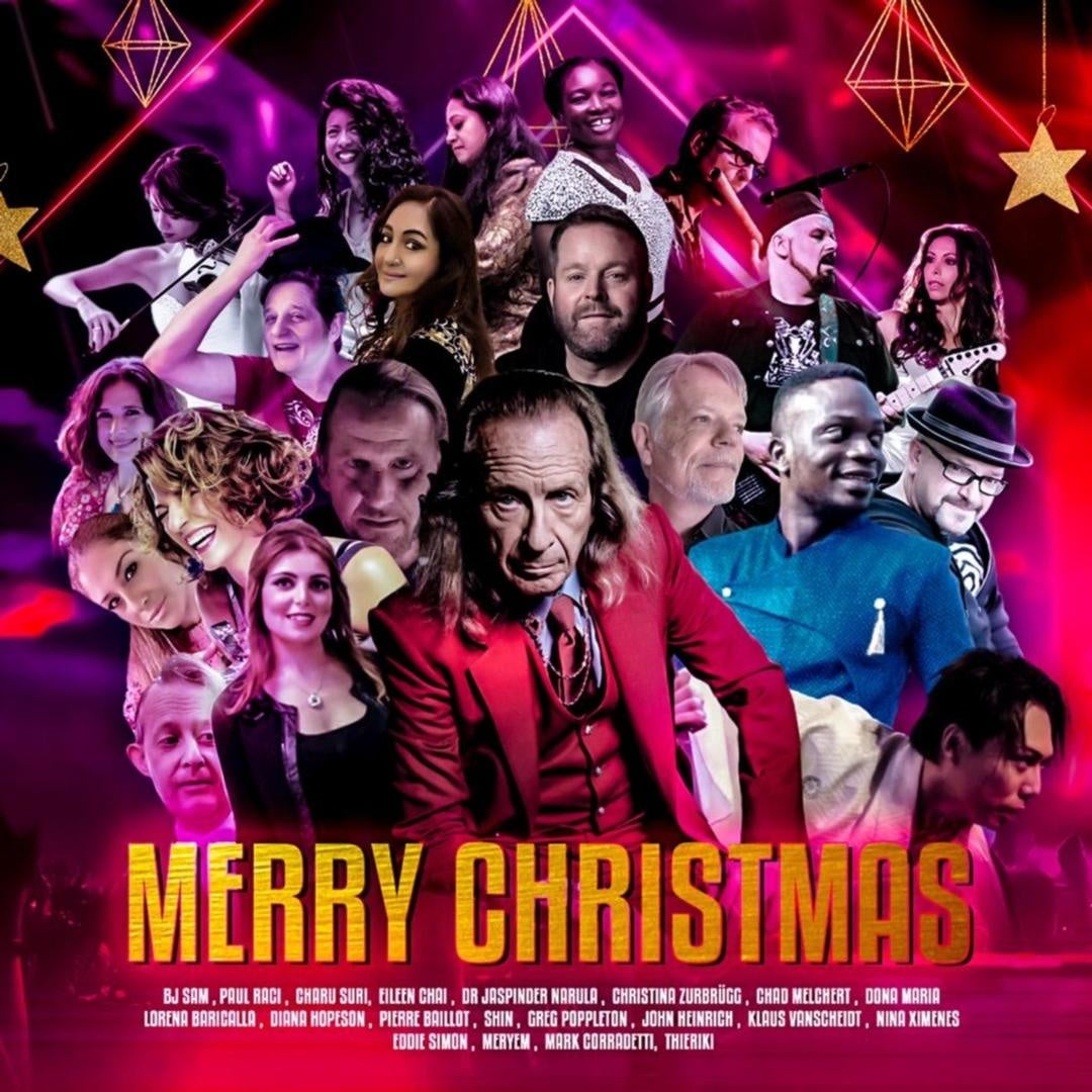 全世界20人以上のアーティストとシンガーで紡ぐ「Merry Christmas」。向かって右側、前から2番目（Paul Raciの右隣）がSHINRYU